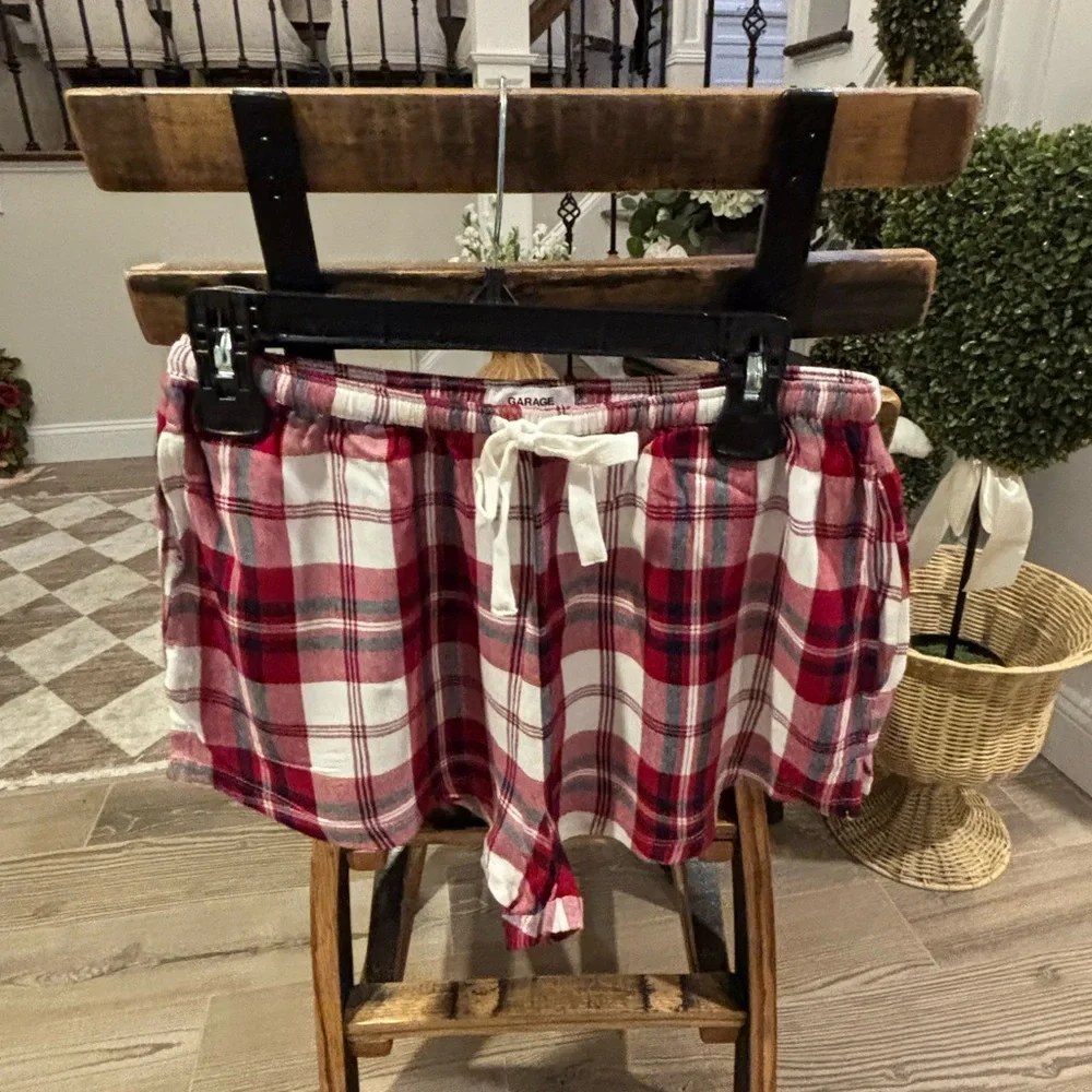 Women's Garage Red and White Plaid Shorts - Size Small NWT